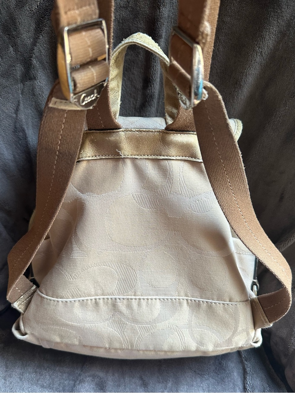 Vintage Coach Kyra Signature Backpack Beige Gold - super clean - As Is - Picture 2 of 15